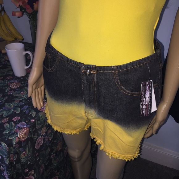 FUBU The Collection Rare Vintage NOS Shorts 9/10 - Picture 4 of 8